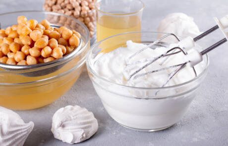 Vegan,Meringue,,Boiled,Chickpea,And,Aquafaba.,Vegan,Cooking,Concept.,Healthy