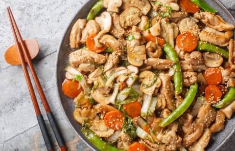 Moo,Goo,Gai,Pan,Sliced,Chicken,,Snow,Peas,,Carrots,,Bamboo