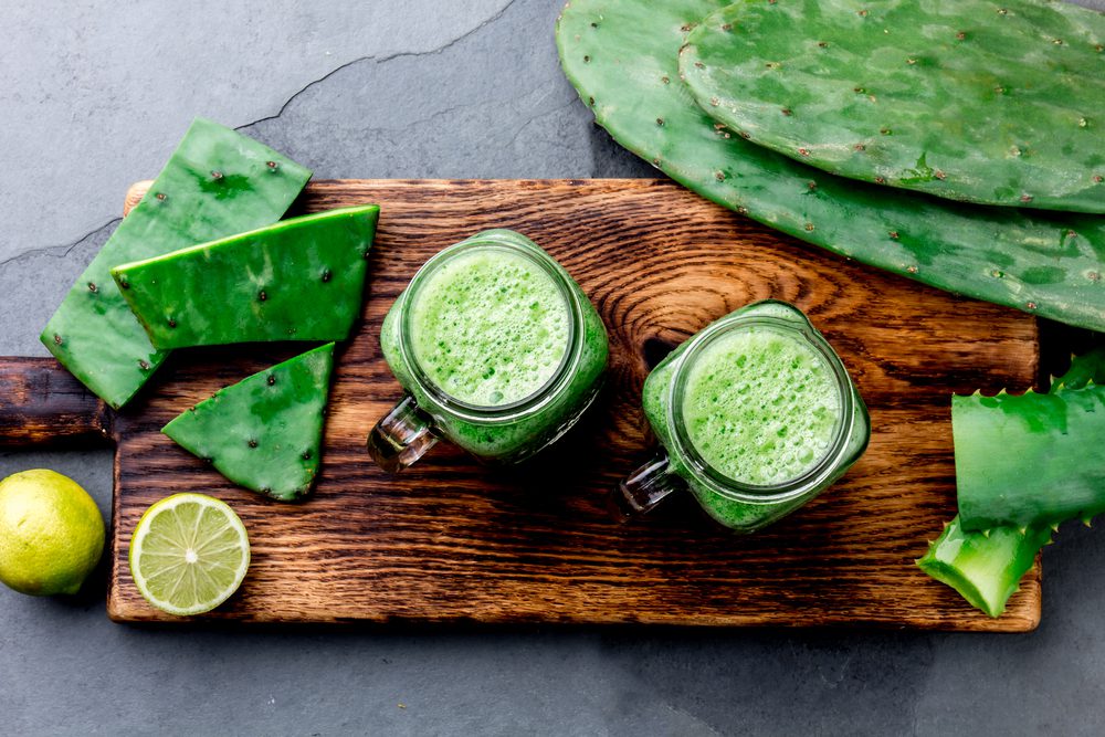 Healthy,Cactus,Nopales,,Aloe,Vera,And,Lemon,Drink,Smoothie,And