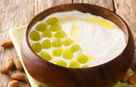 Ajoblanco,Spanish,Chilled,White,Gazpacho,Bread,And,Almond,Soup,Closeup